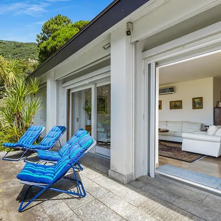 Villa, Relax, Parking E Wifi Villa Gera Lario